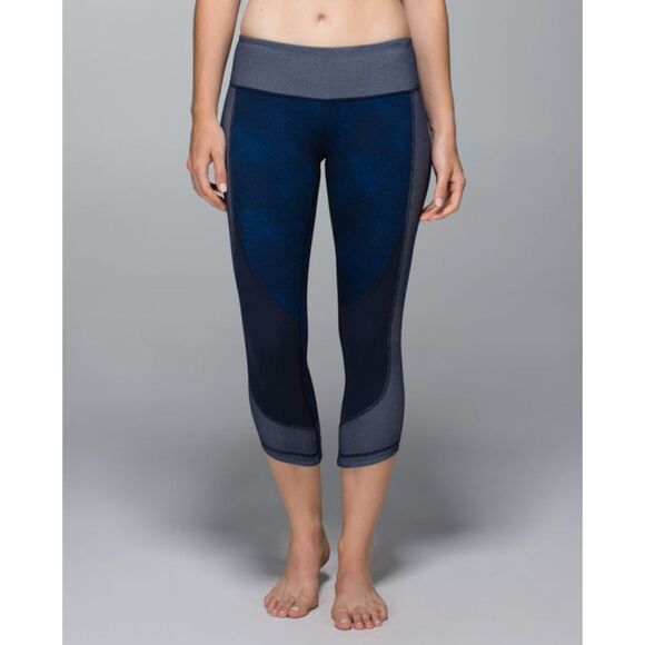 Lululemon Wunder Under Crop Sashiko Sashico Cross Inkwell Rugged Blue Size 6 - Picture 1 of 5